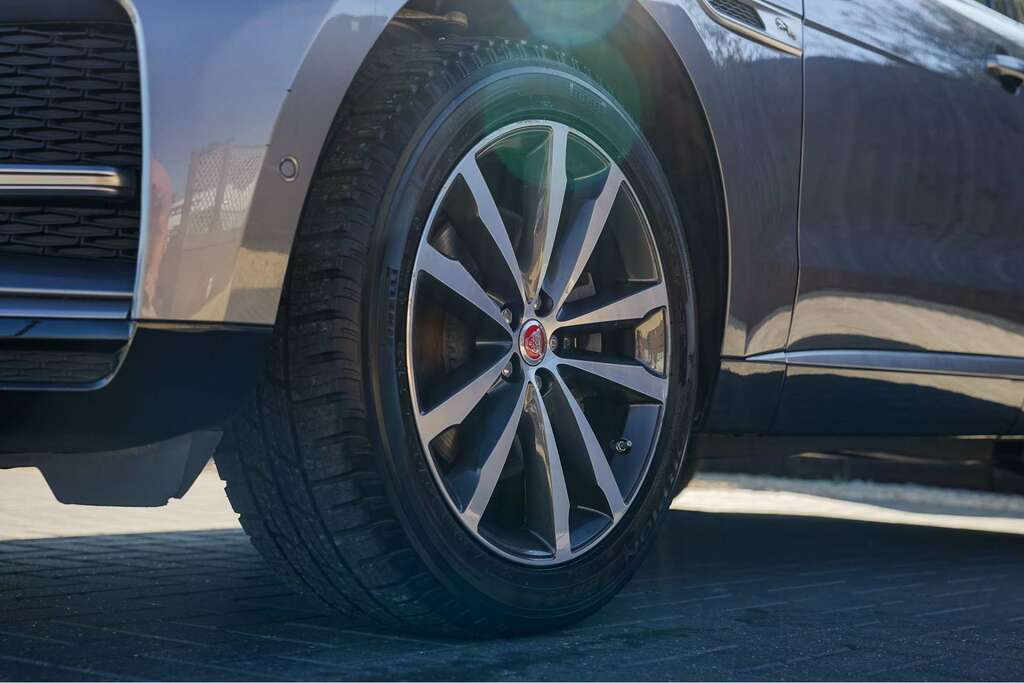 Jaguar F-Pace Jaguar F-pace 2.0 D200 Mhev Se Suv EY21NJE Grey #4