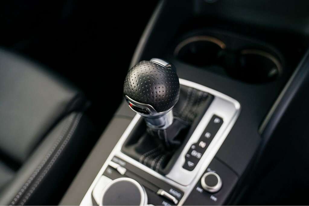 Audi A3 Audi A3 1.5 A3 S Line 35 Tfsi EF69FKW Grey #3