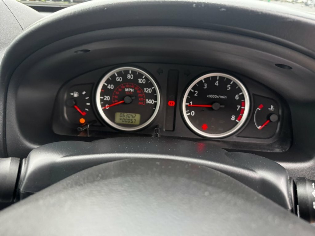 Nissan Almera 1.8 S Silver #14