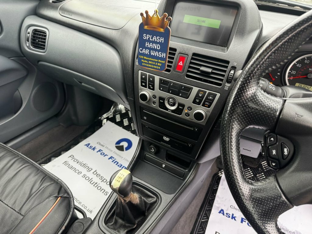 Nissan Almera 1.8 S Silver #11