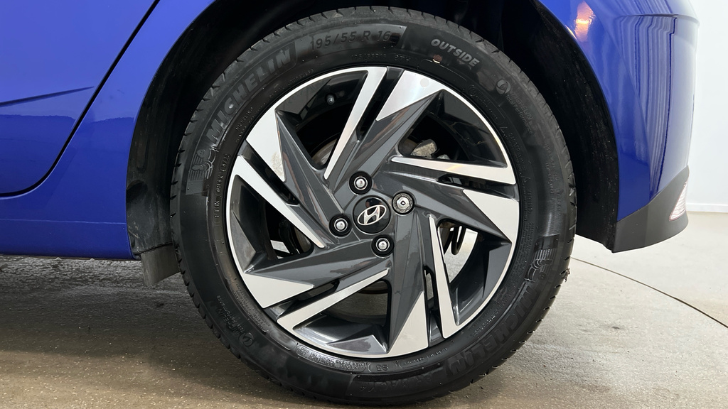 Hyundai I20 Se Connect Red #5