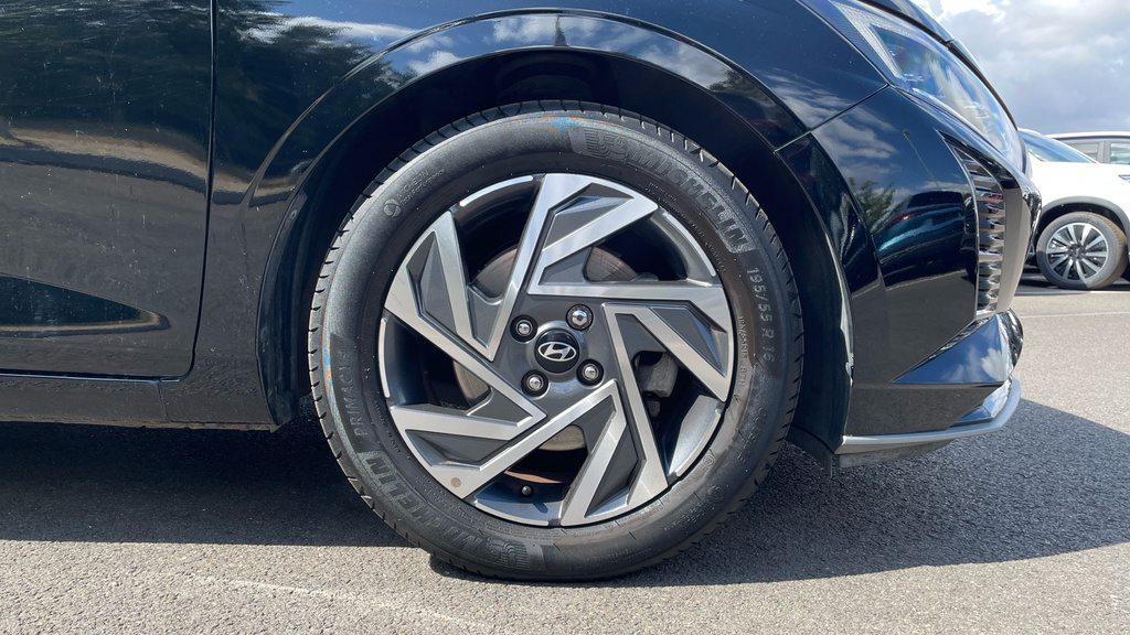 Hyundai I20 T-gdi Premium Black #5