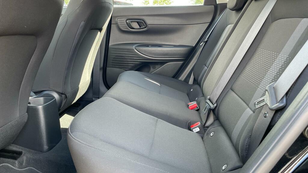 Hyundai I20 T-gdi Premium Black #9