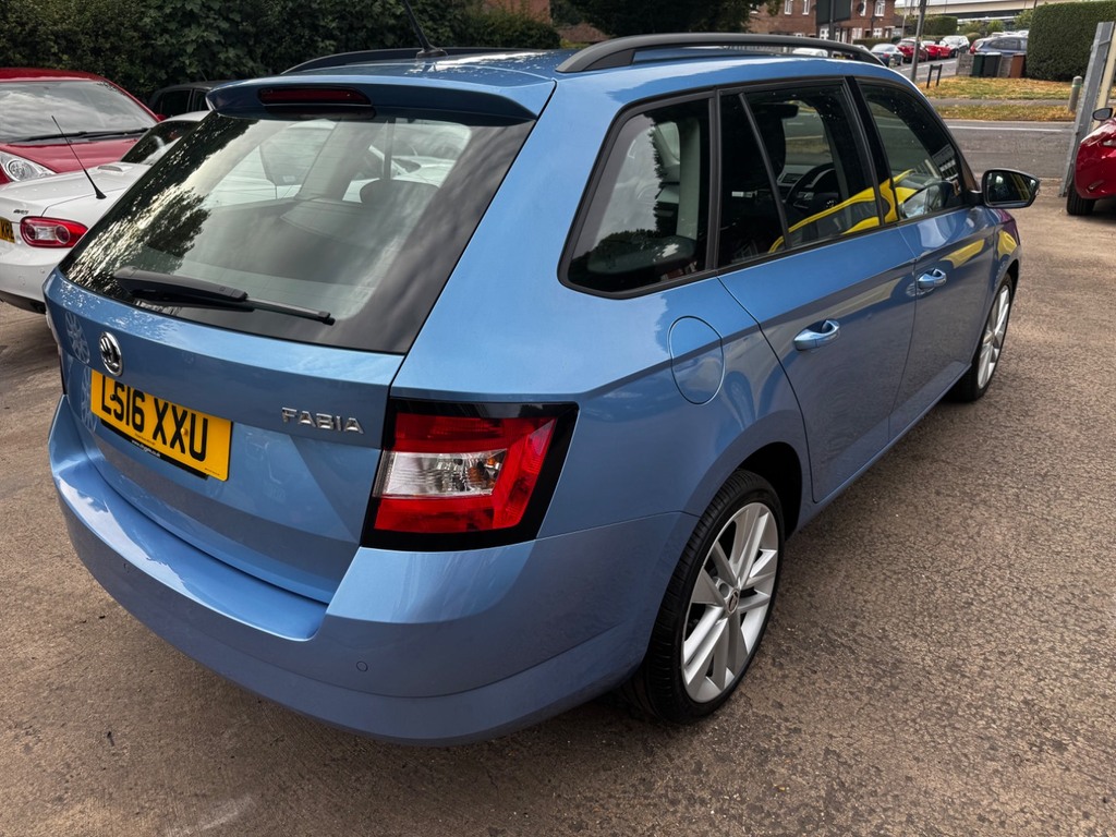 Skoda Fabia 1.2 Tsi Se L Dsg Blue #4