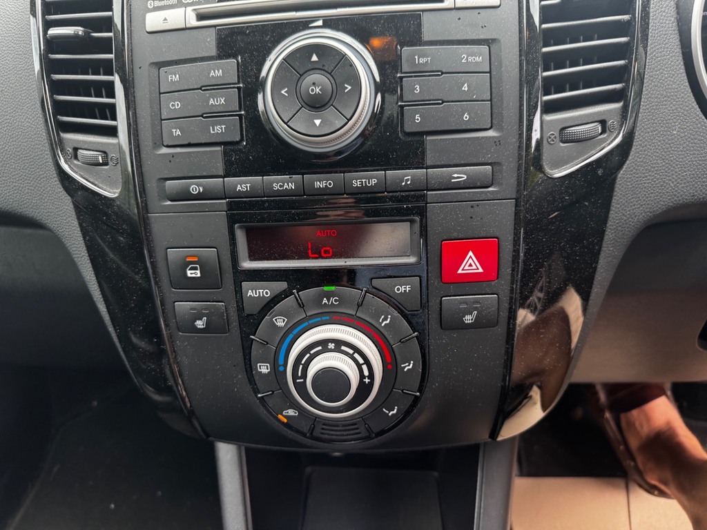 Kia Venga 1.6 3 Sat Nav White #11