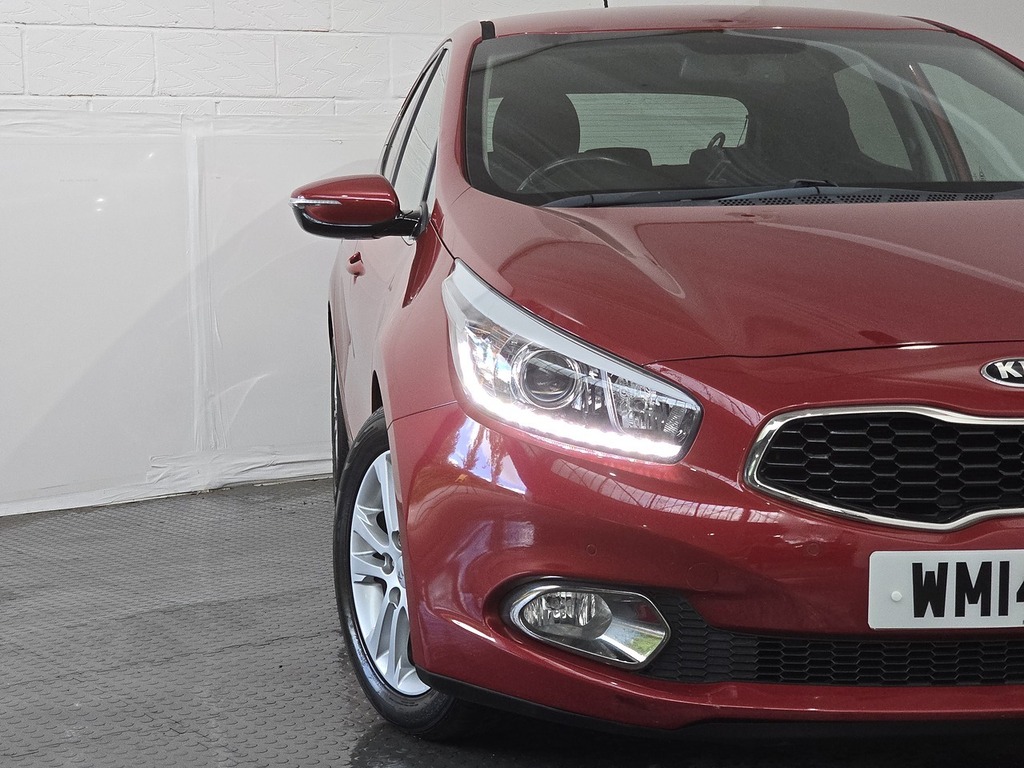 Kia Ceed Vr7 Red #7