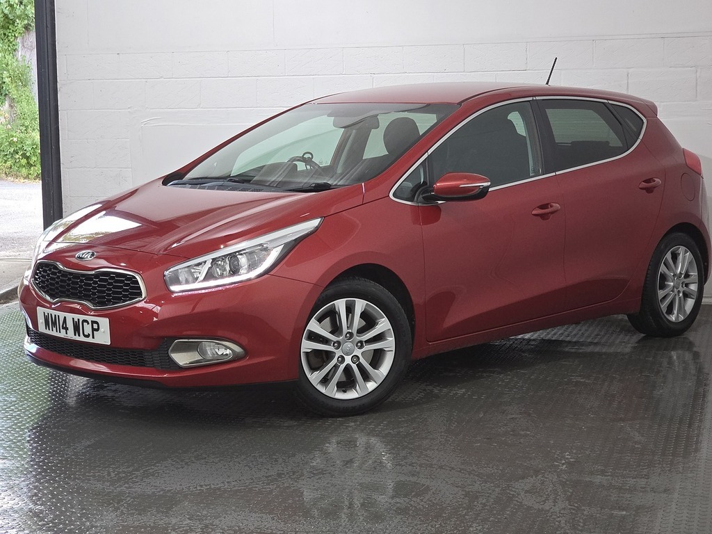 Kia Ceed Vr7 Red #12