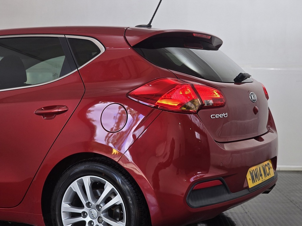 Kia Ceed Vr7 Red #27