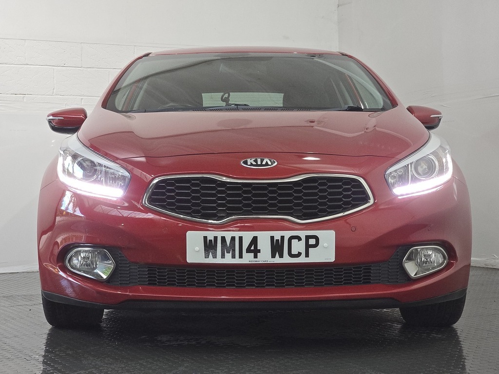 Kia Ceed Vr7 Red #8