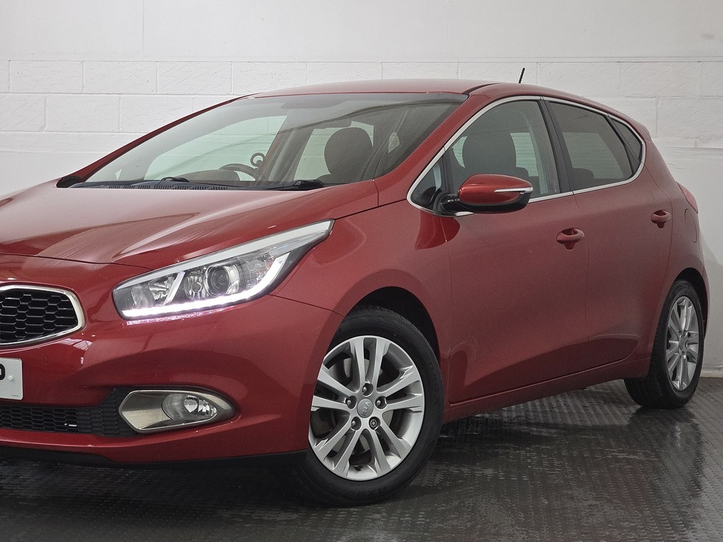 Kia Ceed Vr7 Red #13