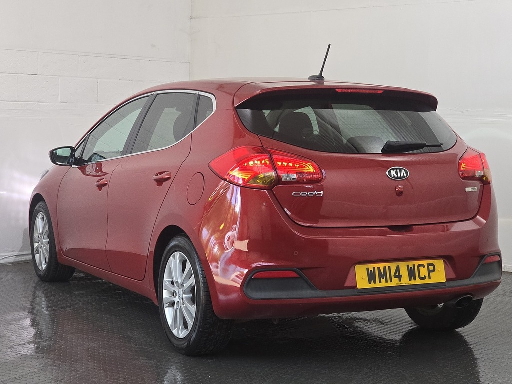 Kia Ceed Vr7 Red #21