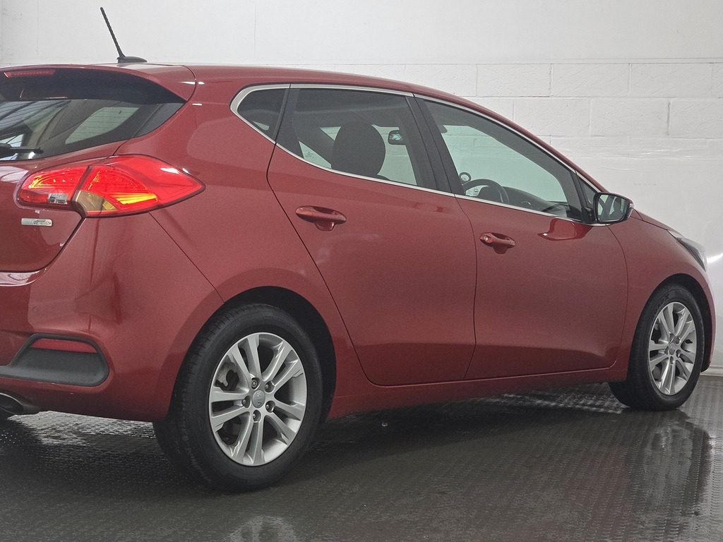 Kia Ceed Vr7 Red #23