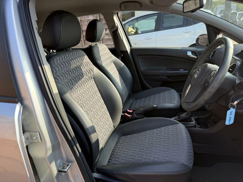 Vauxhall Corsa Hatchback 1.4 16V Se Euro 5 201161 Silver #4