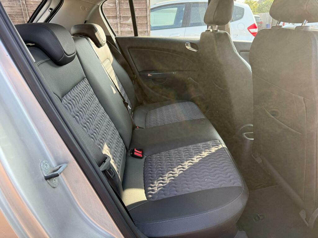 Vauxhall Corsa Hatchback 1.4 16V Se Euro 5 201161 Silver #6