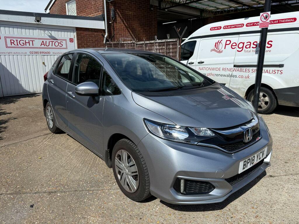 Honda Jazz 1.3 I-vtec S Euro 6 Ss Silver