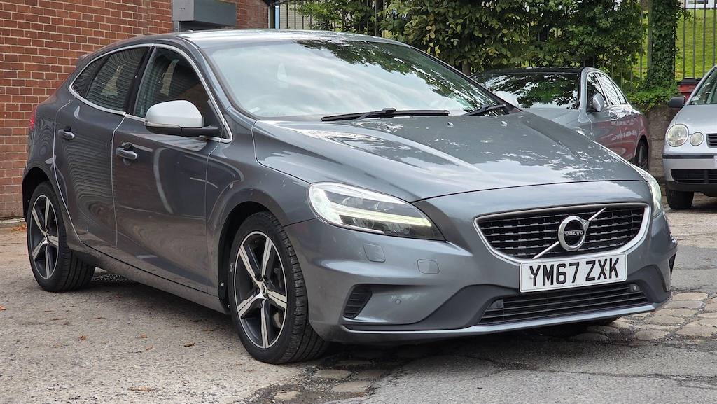 Volvo V40 2.0 D4 R-design Nav Plus Euro 6 Ss