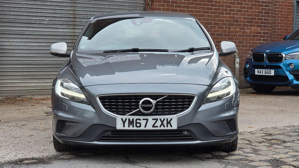Volvo V40 2.0 D4 R-design Nav Plus Euro 6 Ss YM67ZXK #2
