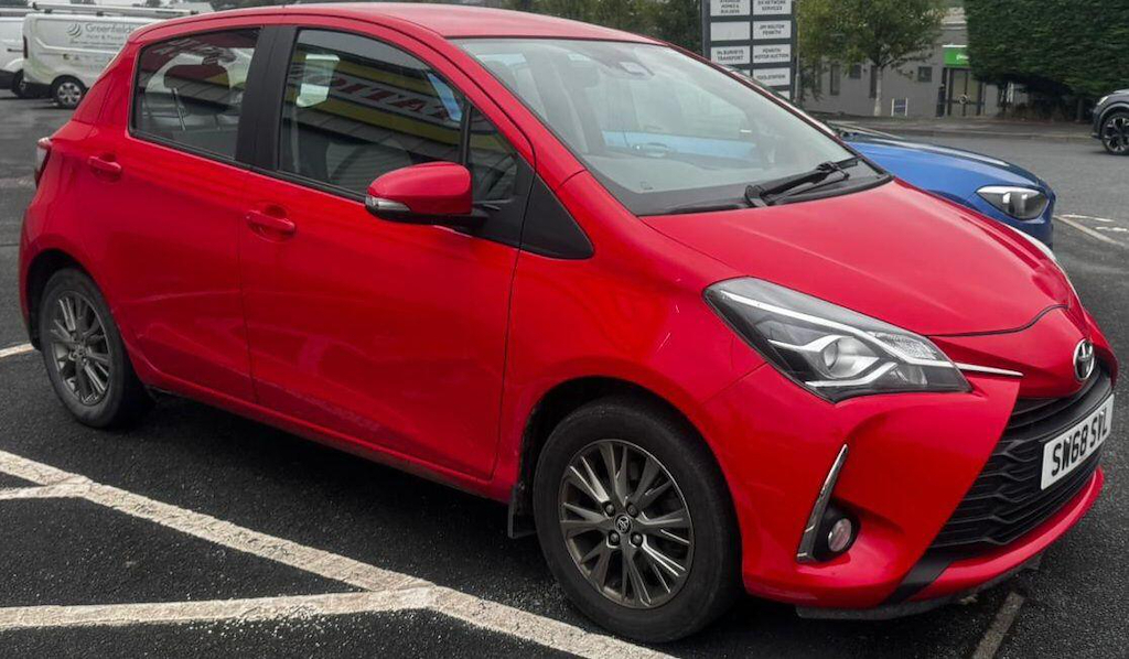 Toyota Yaris 1.5 Vvt-i Icon Euro 6 