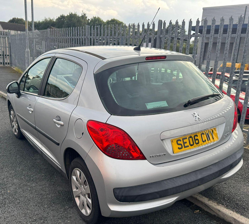 Peugeot 207 1.4 16V S  #4