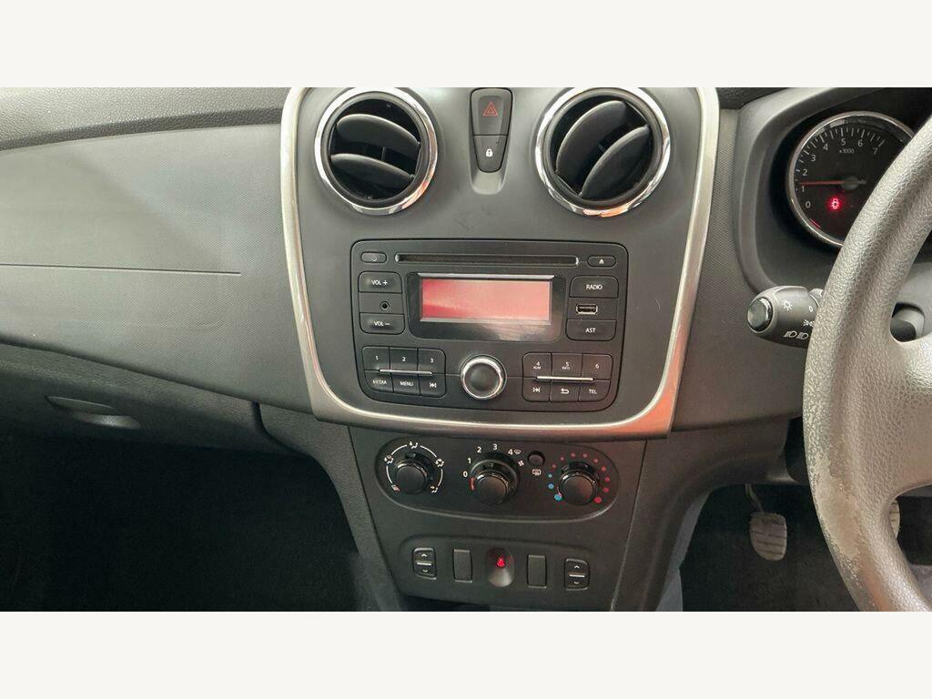 Dacia Sandero Stepway Hatchback White #12