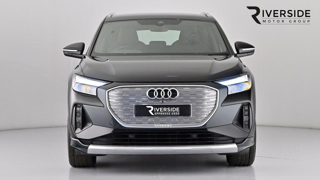 Audi Q4 E Tron 40 Sport 82Kwh YS23WMZ Black #4