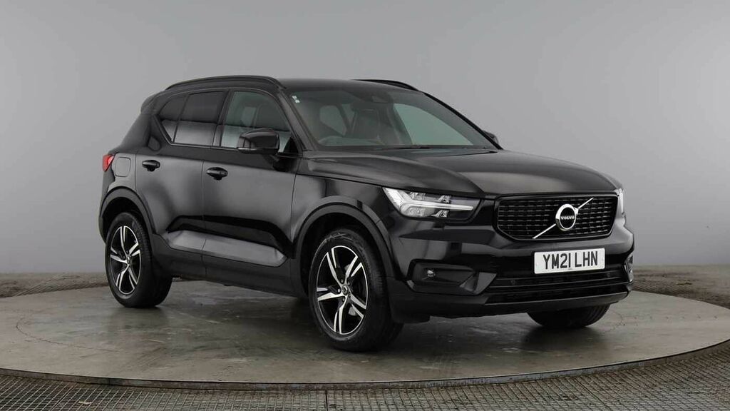 Volvo XC40 R-design T3 Very Low Miles YM21LHN Black