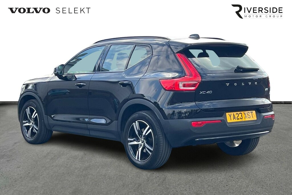 Volvo XC40 Plus, B3 Mild Hybrid, Dark YA23XST Black #3