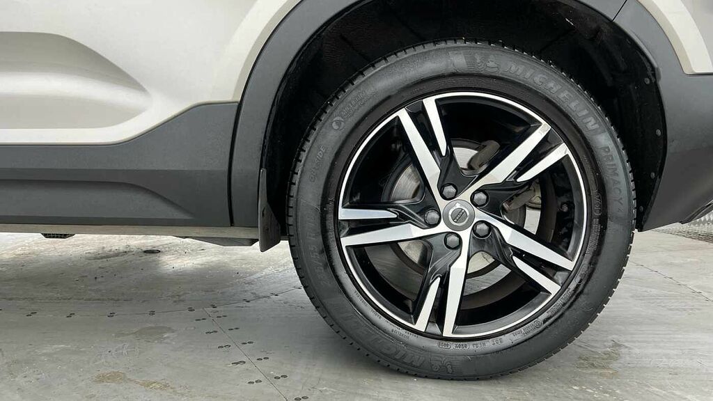 Volvo XC40 R-design, T3 AU22LSC Grey #5