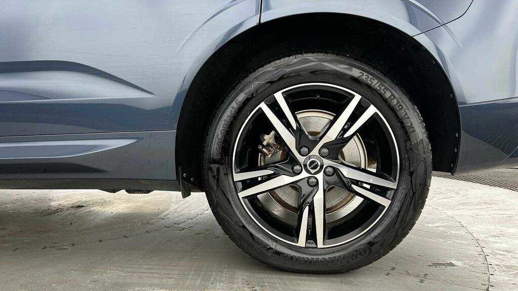 Volvo XC60 Recharge R-design, T6 Awd Plug-in Hybrid Blue #5