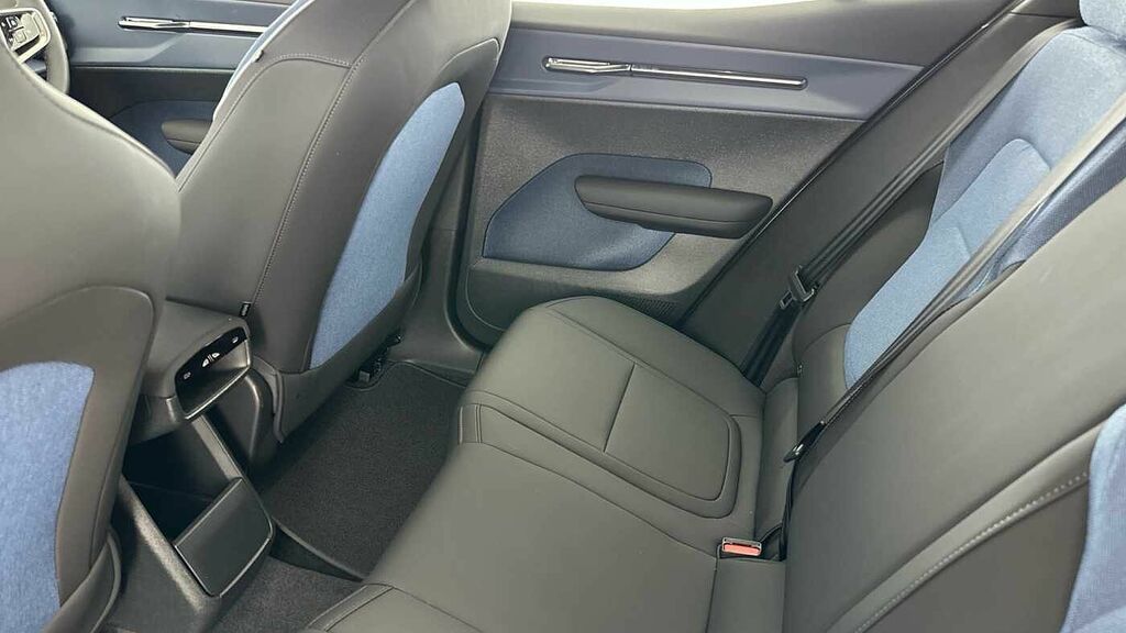 Volvo EX30 Plus Blue #12