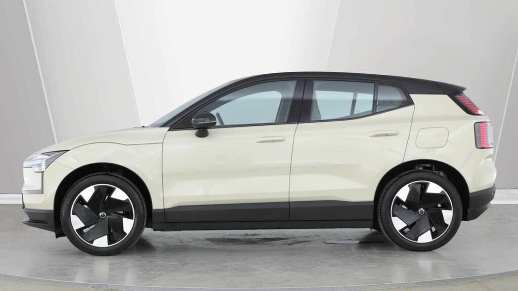 Volvo EX30 Ultra, P5 Long Range Saving On New Blue #5