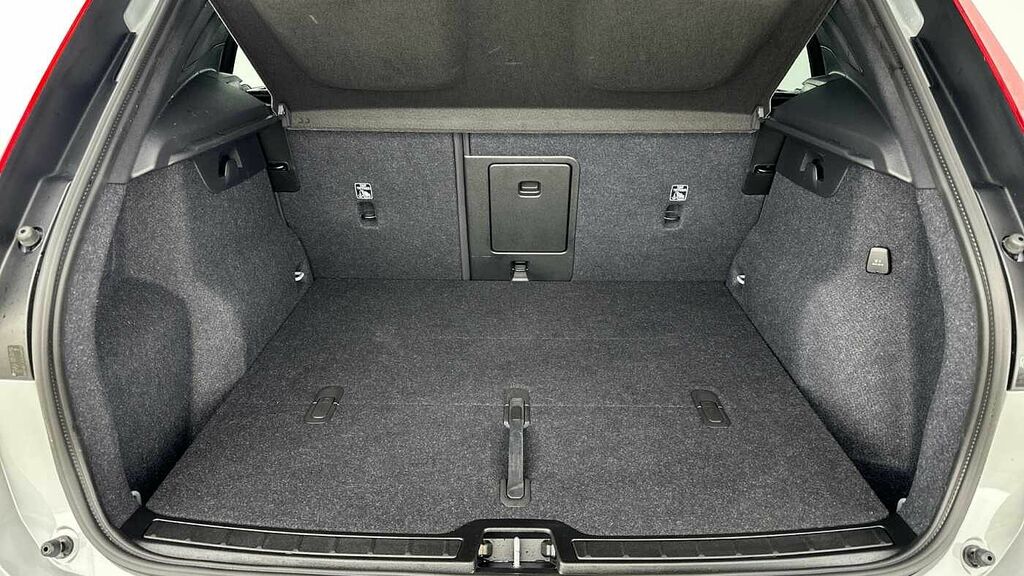 Volvo XC40 2.0 B3p Plus Black Edition Blue #13