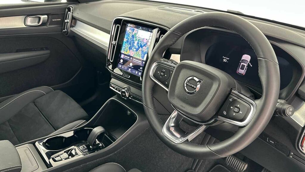 Volvo XC40 2.0 B3p Plus Black Edition Blue #3