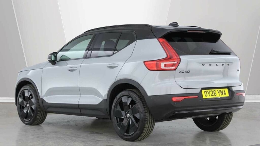 Volvo XC40 2.0 B3p Plus Black Edition Blue #2