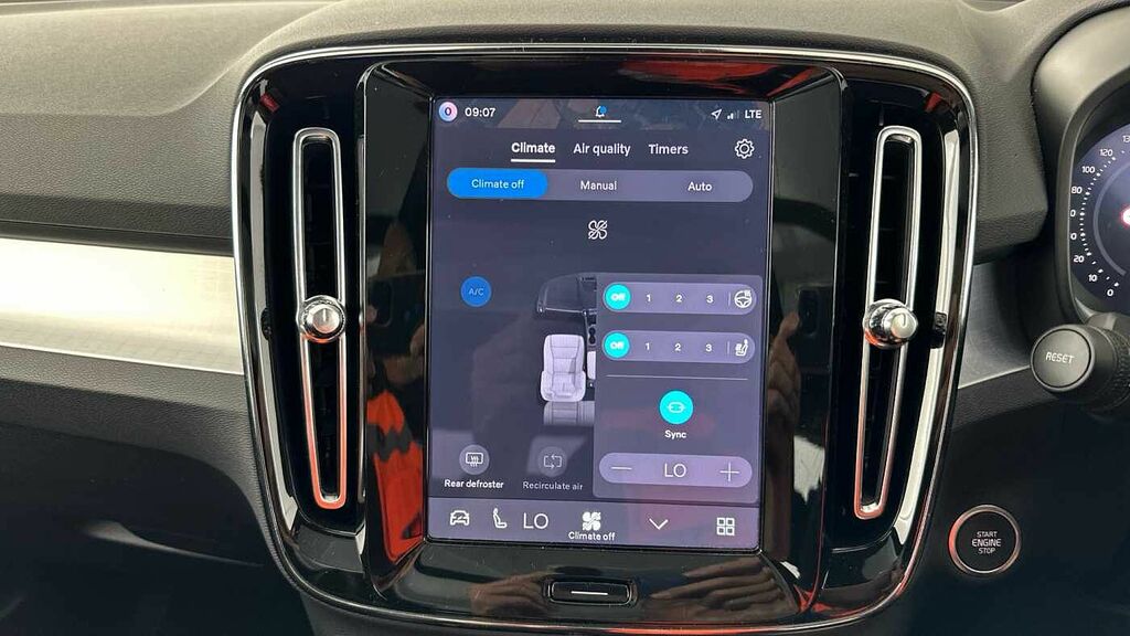 Volvo XC40 2.0 B3p Plus Black Edition Blue #17