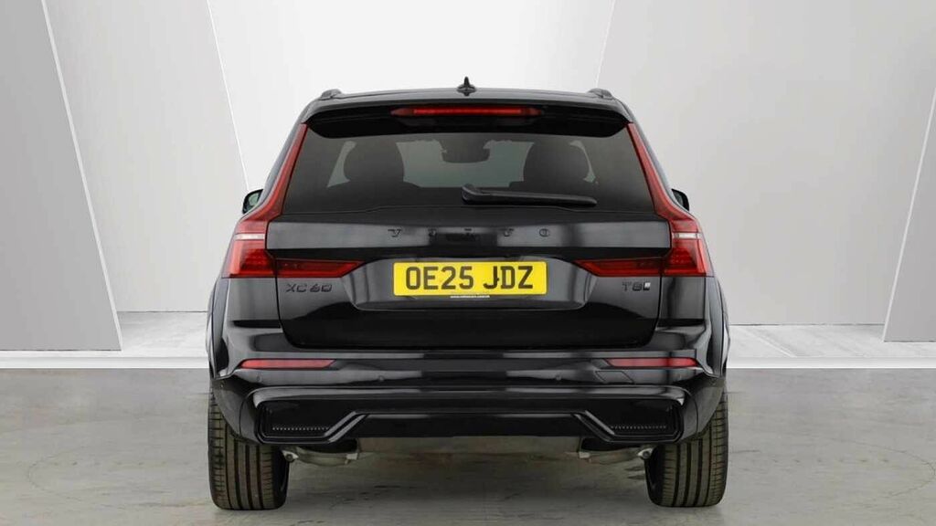 Volvo XC60 Black Edition Ultra, T8 Awd Plug-in Hybrid, Electr Black #4