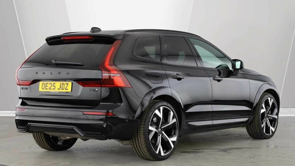 Volvo XC60 Black Edition Ultra, T8 Awd Plug-in Hybrid, Electr Black #6