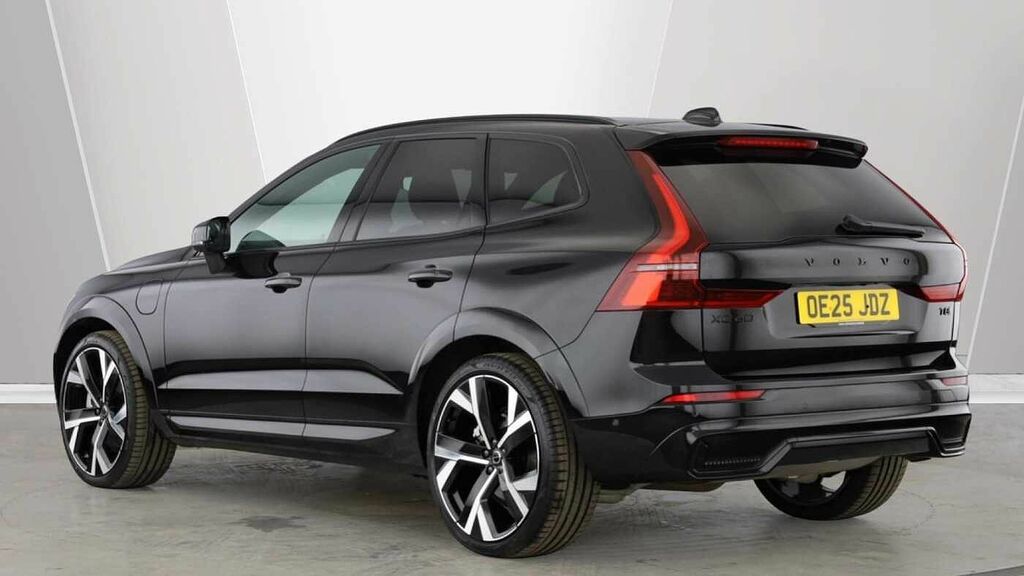 Volvo XC60 Black Edition Ultra, T8 Awd Plug-in Hybrid, Electr Black #2