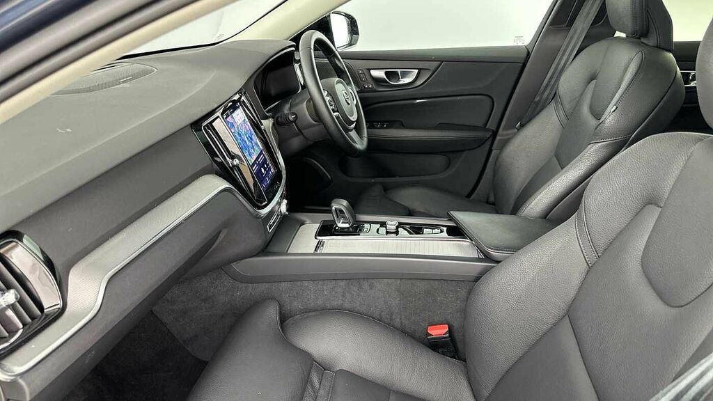 Volvo V60 Ultra, B4 Mild Hybrid, Dark Blue #3