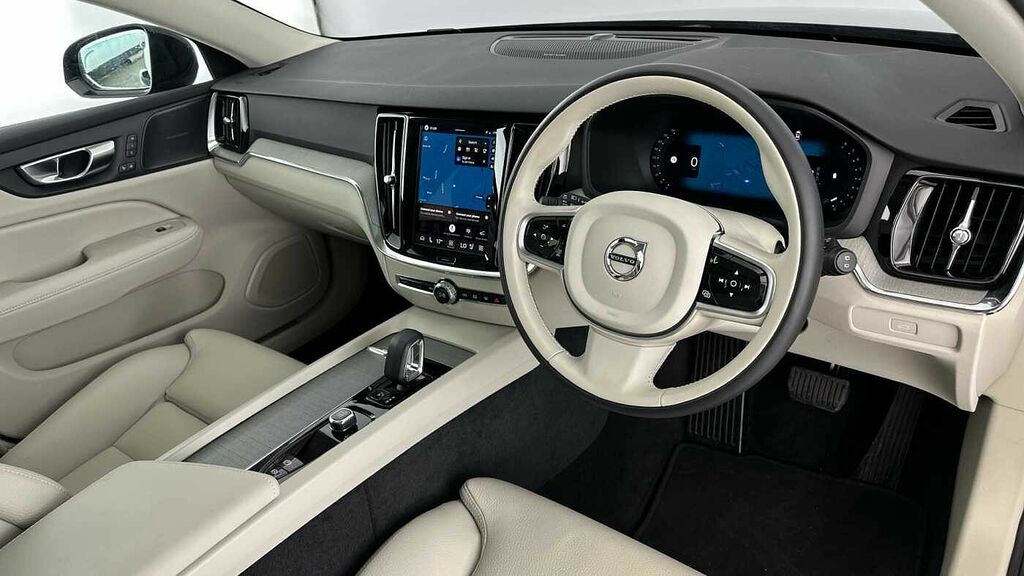 Volvo V60 Ultra, B4 Mild Hybrid, Dark Black #3