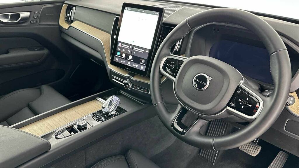 Volvo XC60 Plus, T6 Awd Plug-in Hybrid, Dark  #3