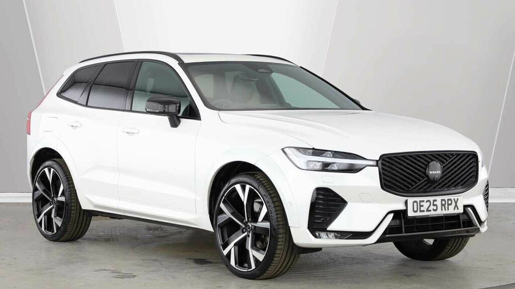 Volvo XC60 Black Edition Ultra, B5 Awd Mild Hybrid, White