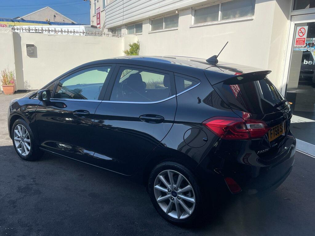 Ford Fiesta Titanium Black