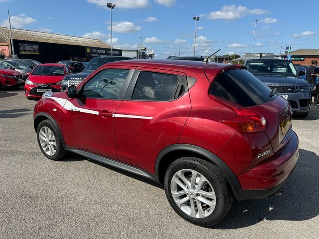 Nissan Juke Acenta Premium Suv Red #4