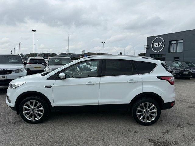 Ford Kuga Ecoboost Titanium Edition Suv YJ69MVP White #3