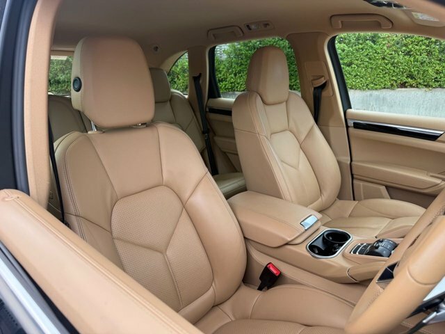 Porsche Cayenne  Red #14
