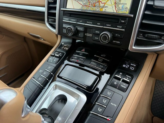 Porsche Cayenne  Red #25