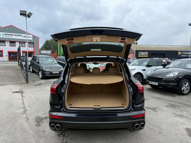 Porsche Cayenne  Red #7
