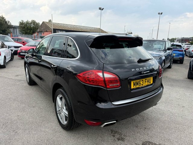 Porsche Cayenne Td V6 Suv MM63FHU Black #5