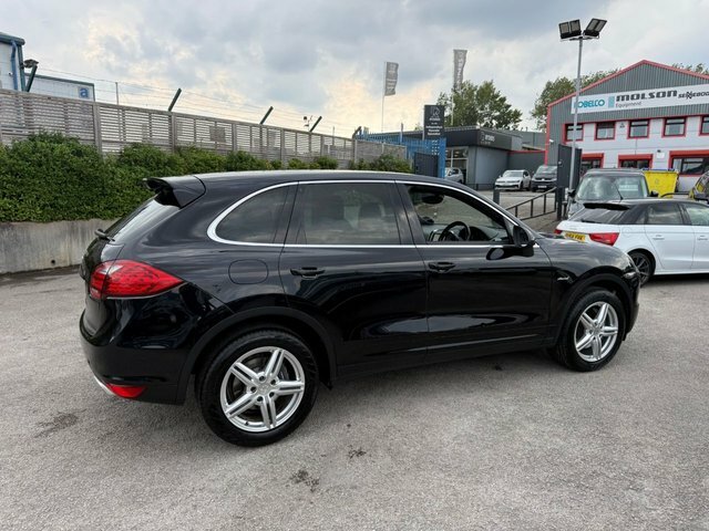 Porsche Cayenne 3.0Td V6 Tiptronic White #9